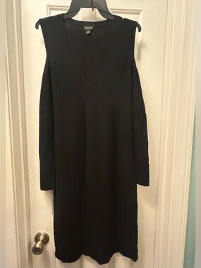 Torrid Cold shoulder Ribbed V Neck sweater dress